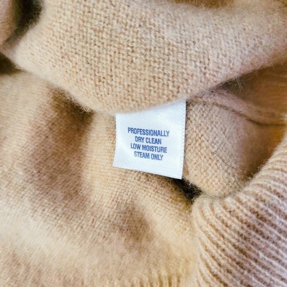 Club Room Estate Cashmere V-Neck Men's Sweater Tan XL - Picture 9 of 11